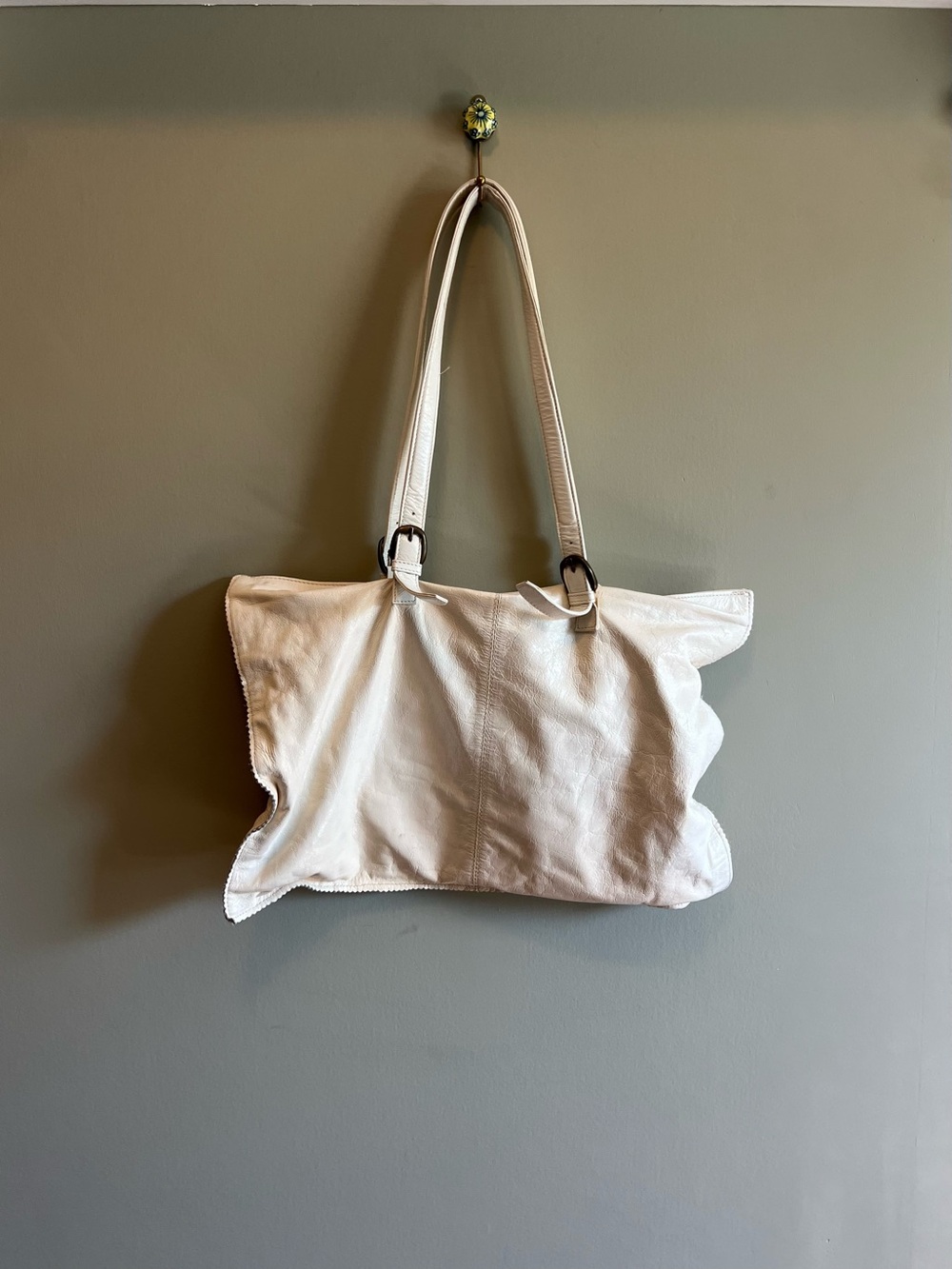 Latico NJ USA Ivory Leather Oversized Slouchy Tote with Floral Lining